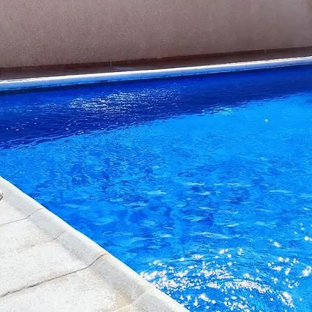 Cm 2 Bd Near The Sea Апартаменты *