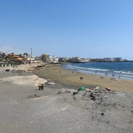 Cm 2 Bd Near The Sea Апартаменты